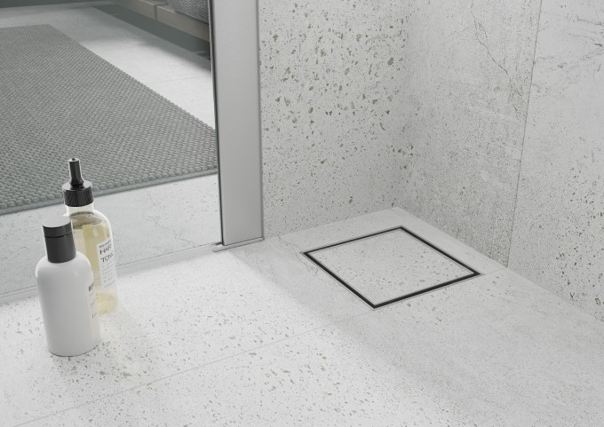 Siphon carré encastré avec des carreaux