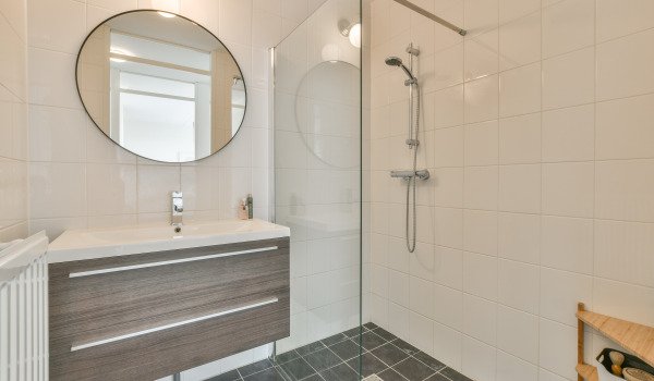 Où installer la paroi de douche?