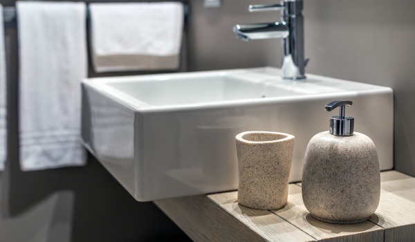 Distributeurs de savon élégants pour votre salle de bain