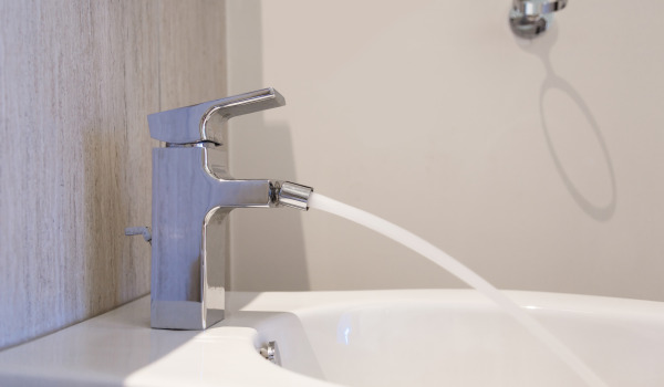 Comment installer un robinet de bidet ?