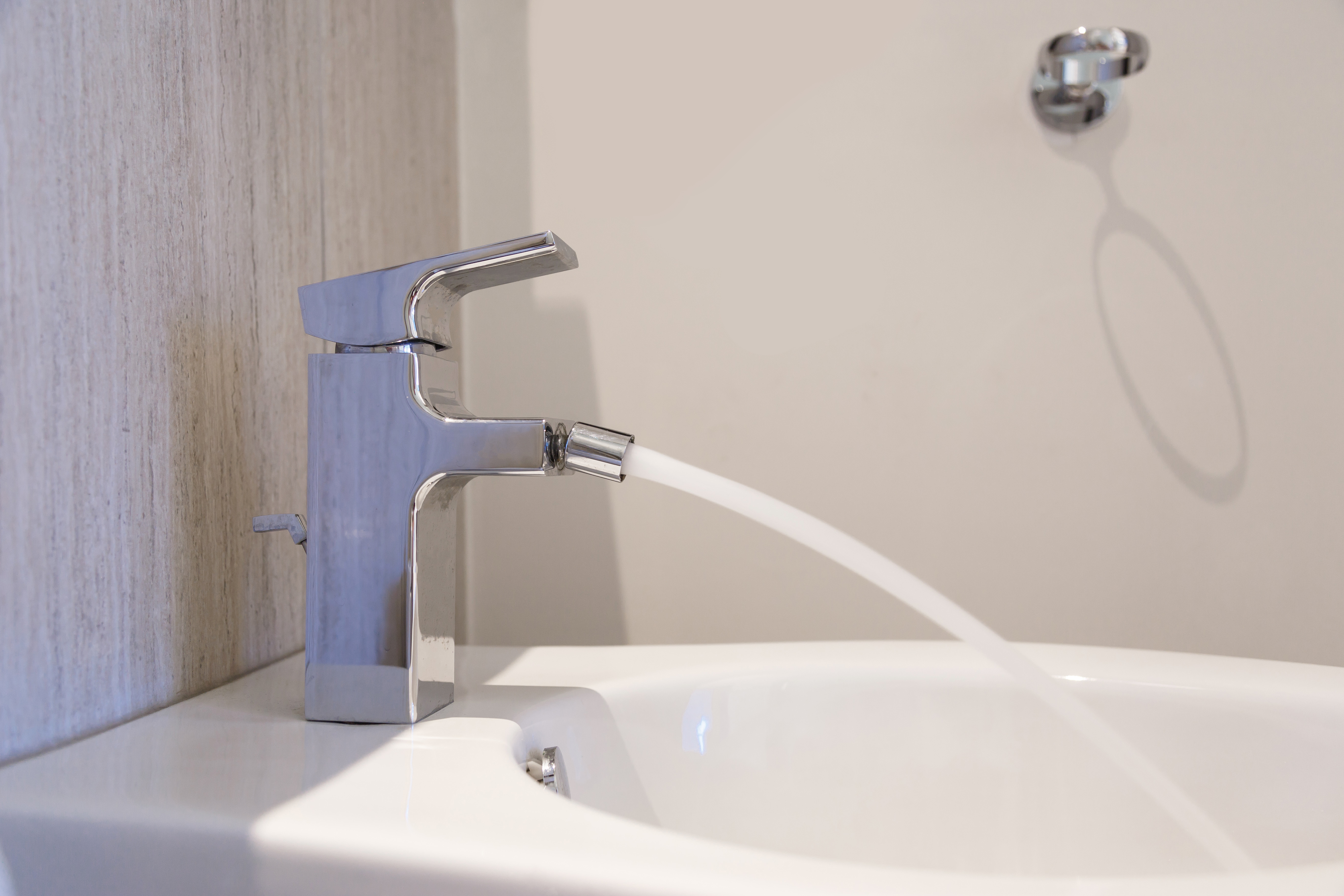 Comment installer un robinet de bidet ?