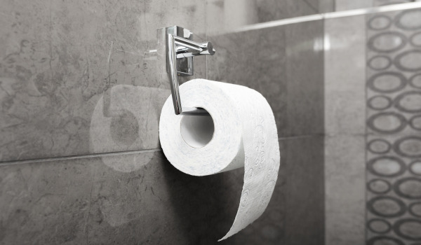 Comment installer un porte-papier toilette avec étagère? 