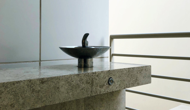 Robinetterie élégante pour la salle de bain ? Changez le décor avec des détails discrets !