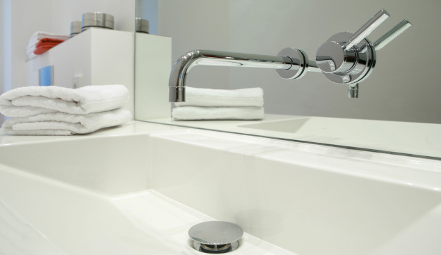 Quels éléments encastrés pour les robinets de salle de bains ?