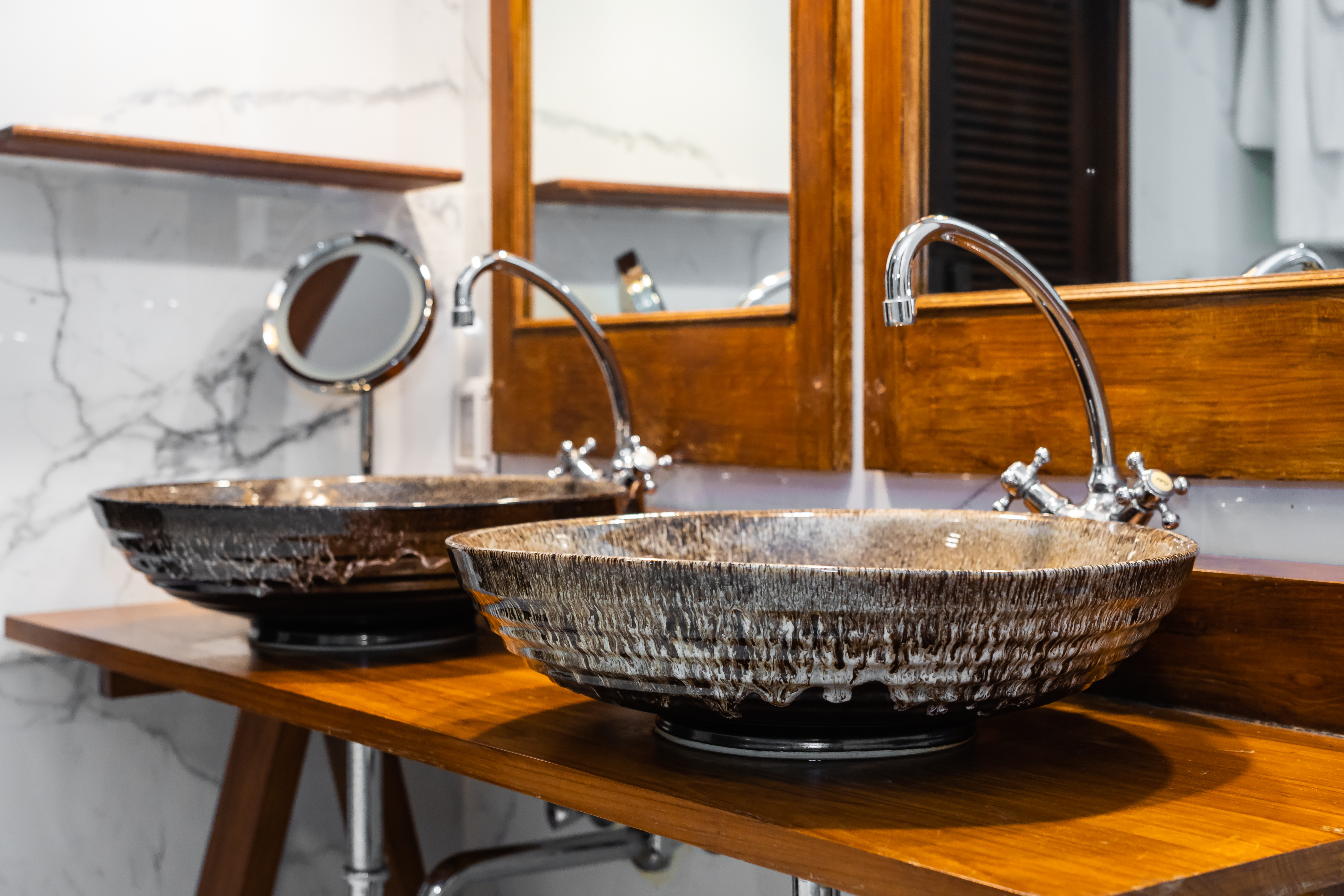 Comment entretenir un lavabo sur plan?
