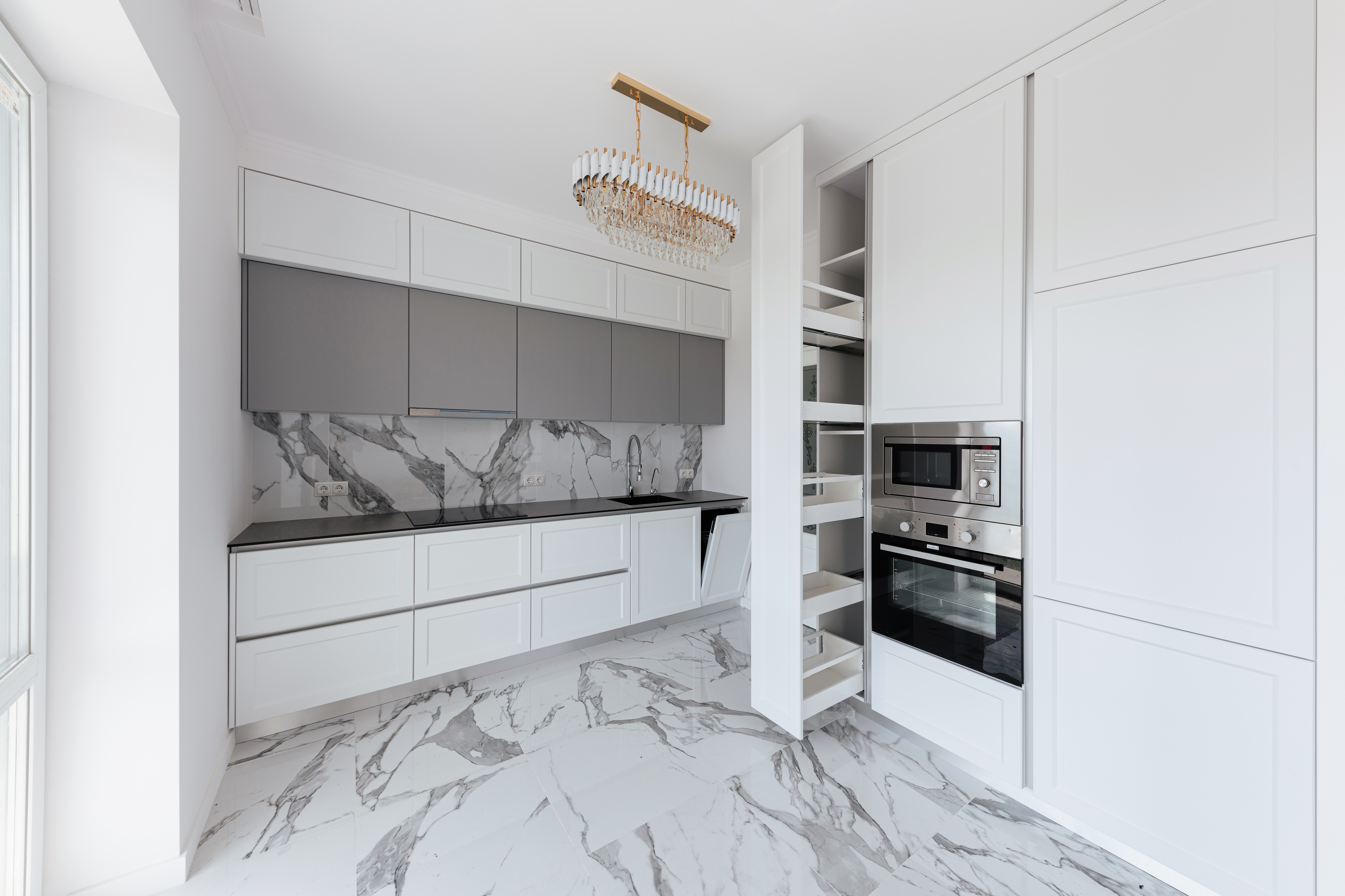 Cuisines modernes blanches et grises - comment les aménager ?