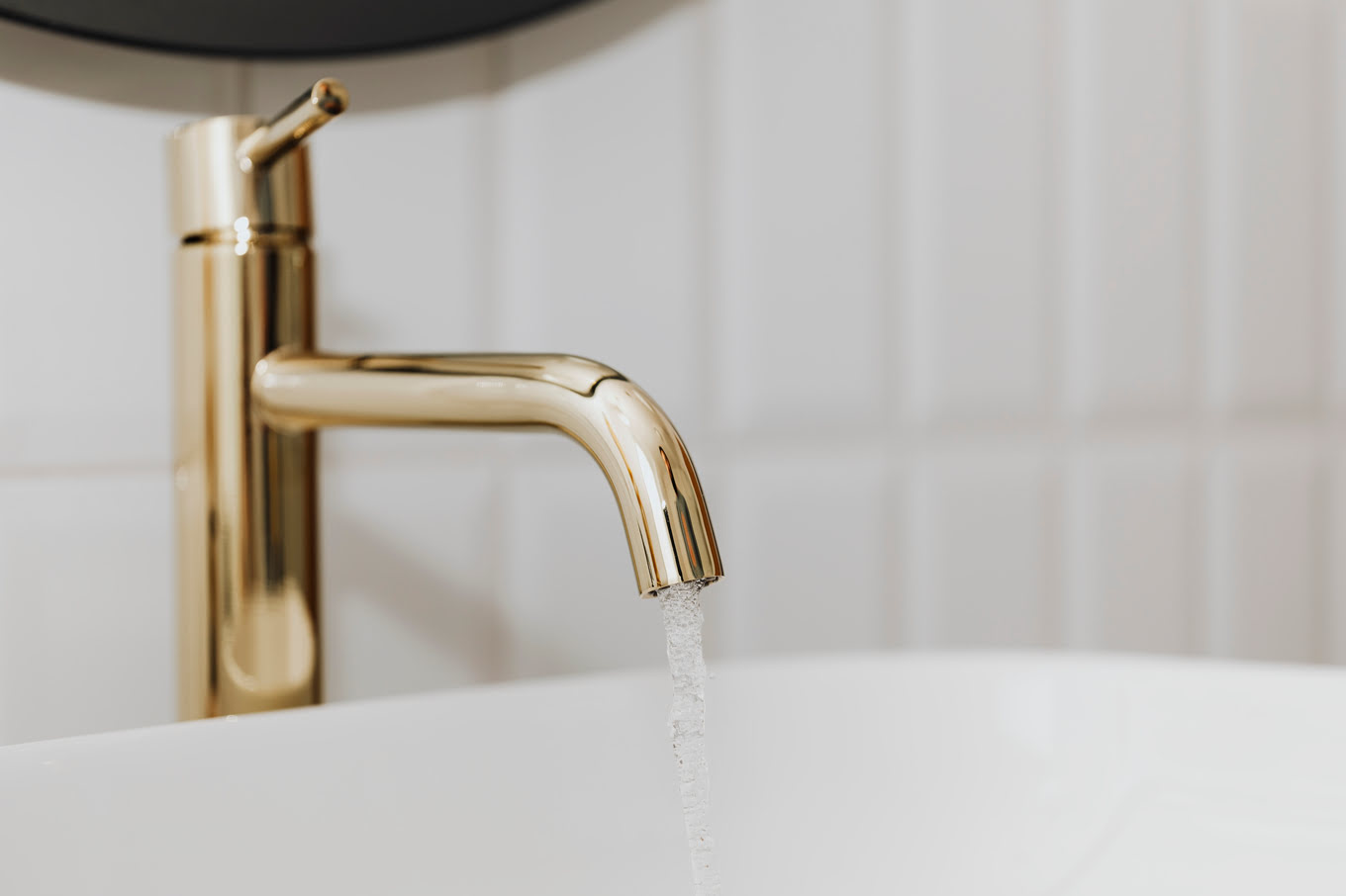 Comment remplacer un robinet de lavabo ?