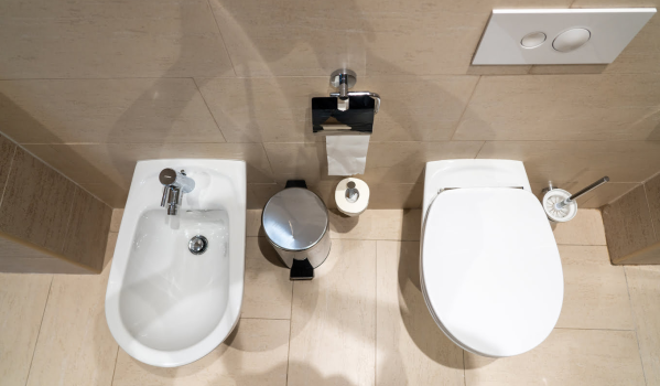 WC et bidet – combien d'espace est nécessaire pour créer une salle de bains fonctionnelle ?