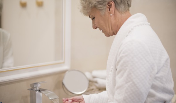 Salle de bain pour senior - comment l'aménager ?