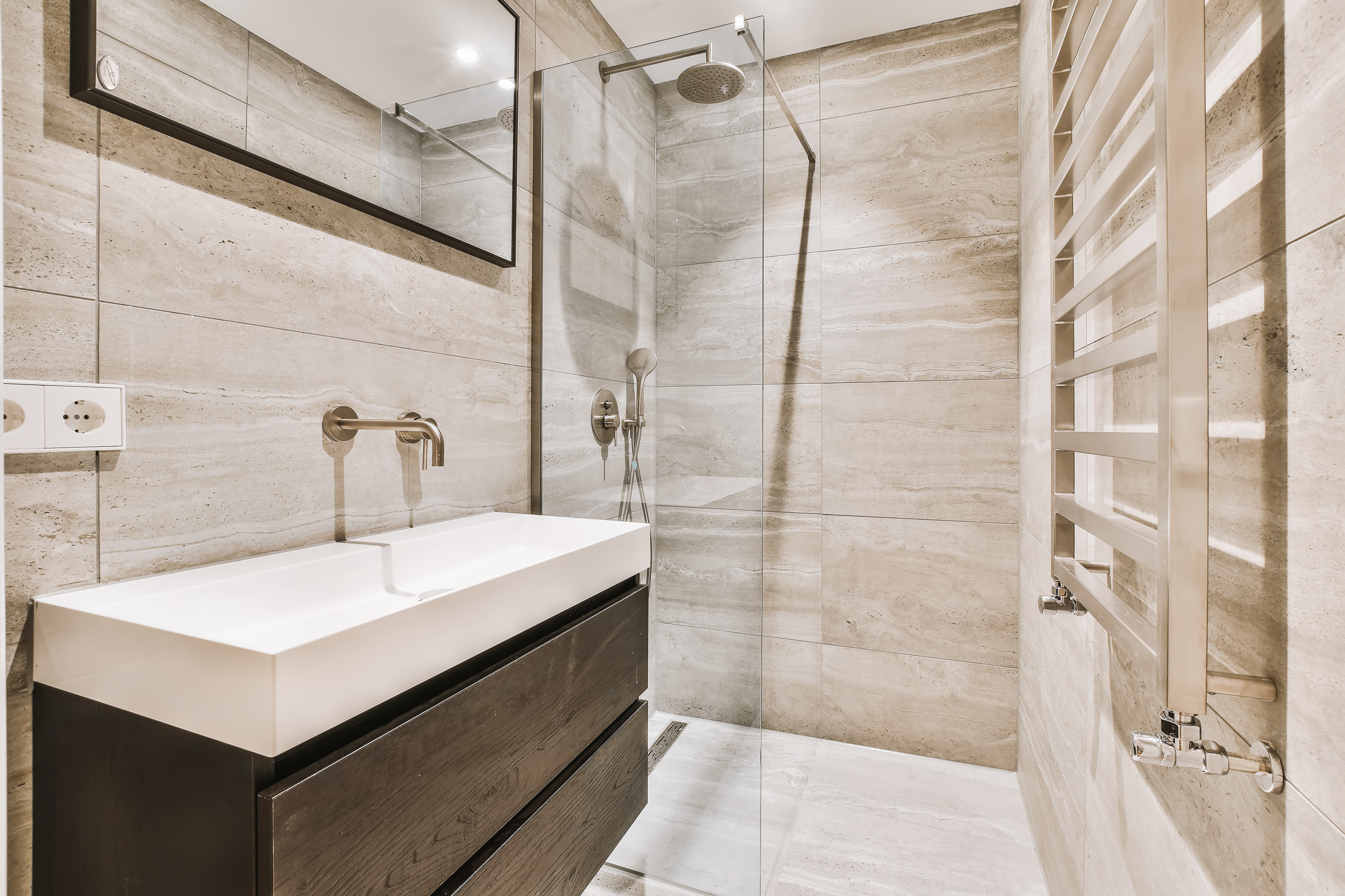 Système de douche encastré - fonctionnalité et design moderne