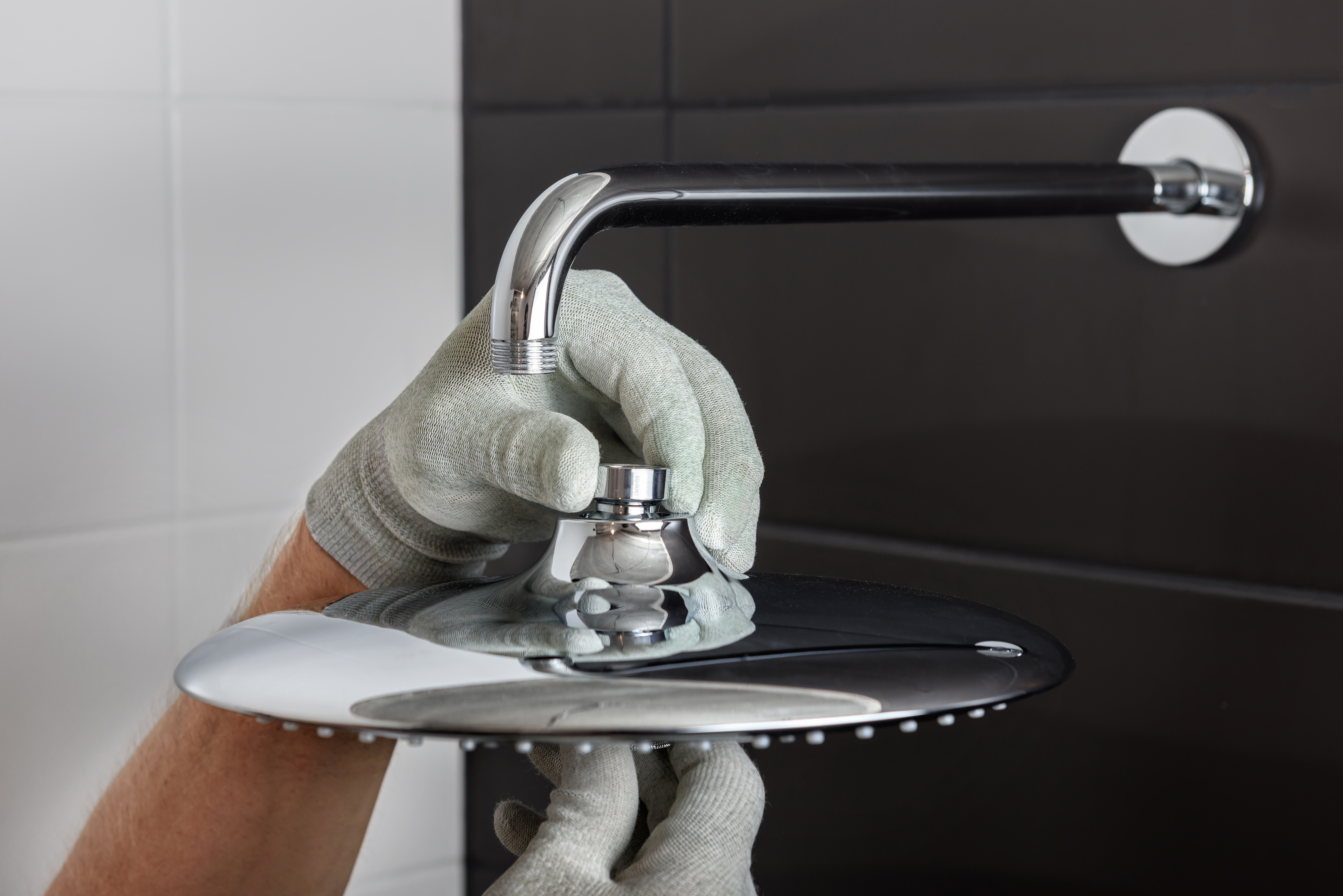 Comment installer une pomme de douche?