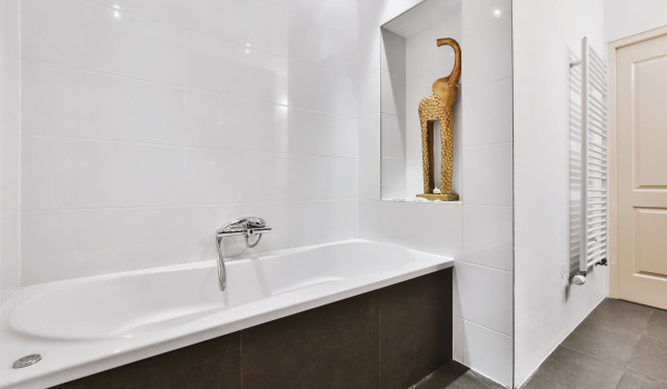 Comment habiller une baignoire rectangulaire?